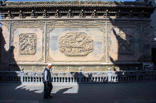 是我国著名的回族以及东乡族,保安族聚居区,古有河州八坊和四大门宦