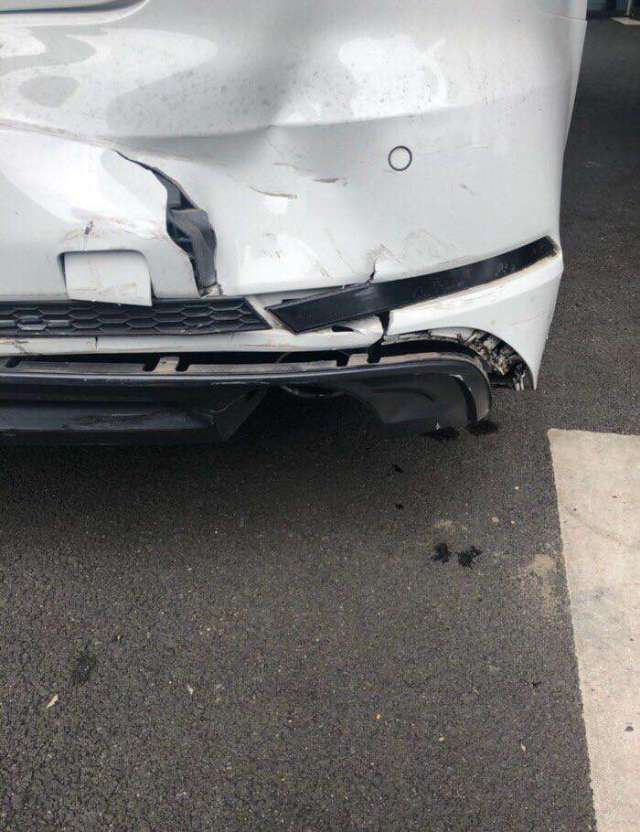 奥迪a4l遭现代伊兰特追尾,挪车后,奥迪车主:碰撞差距难以接受