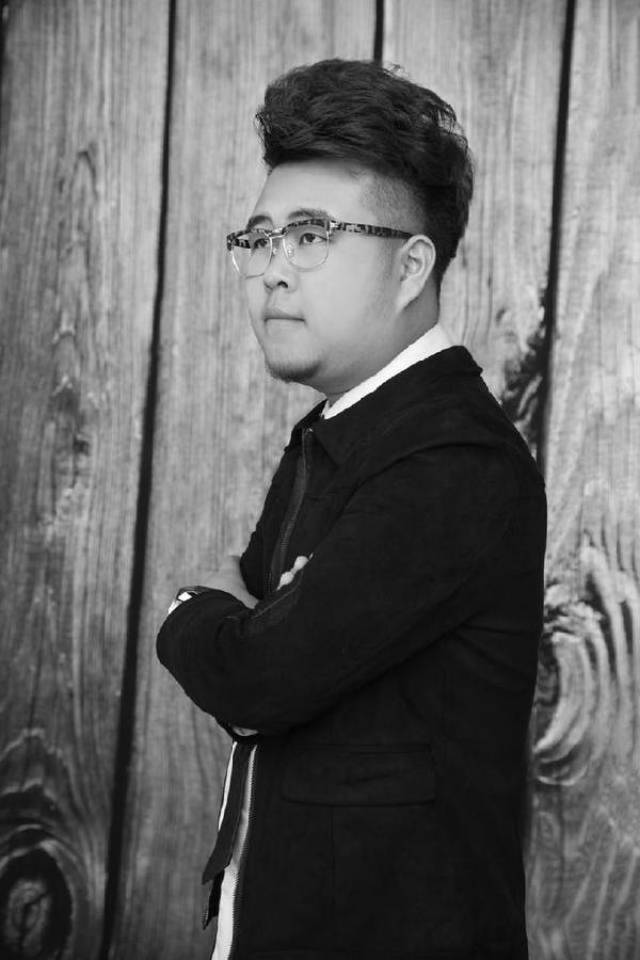 知名造型设计师阿伟老师