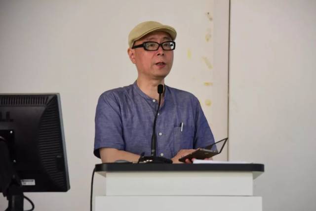 主持人:中央美术学院人文学院副院长李军教授