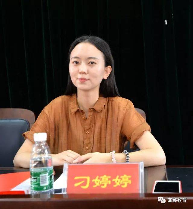 央美附中书记刁婷婷,市教工委书记,局长杨华云,市政府副县级督学