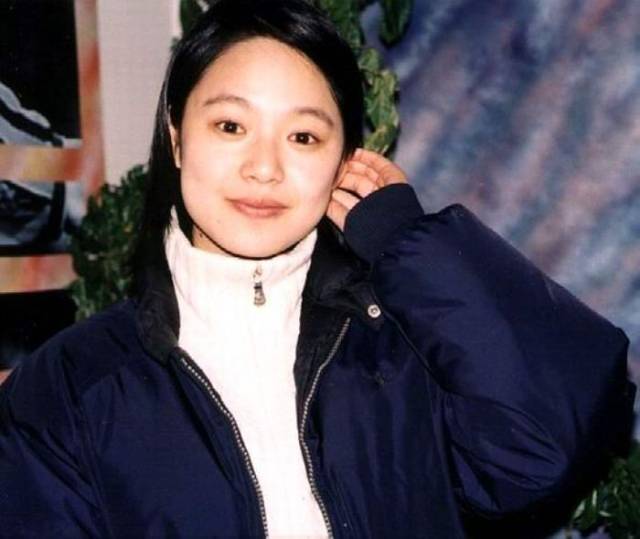 参加完比赛周韵的生活却没有什么转变,"周吴影"的星途也是无影无踪,拿