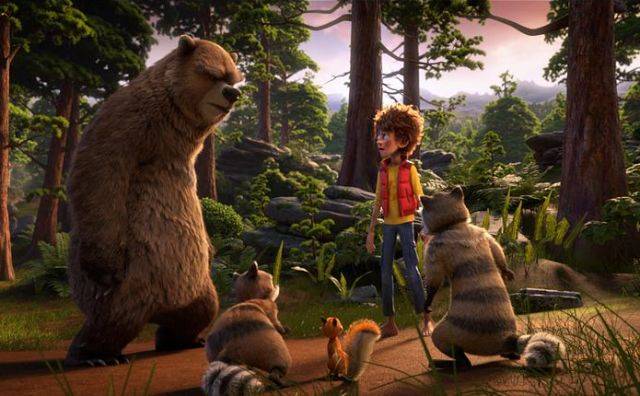 放映《我的爸爸是森林之王》,作为一个奇幻冒险的故事,该电影情节通俗