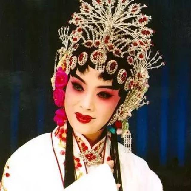 戏曲花为媒,评戏花为媒,豫剧花为媒_大山谷图库