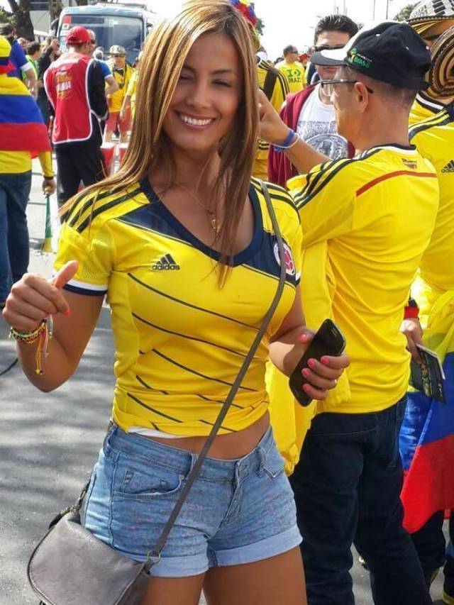 哥伦比亚美女球迷图片