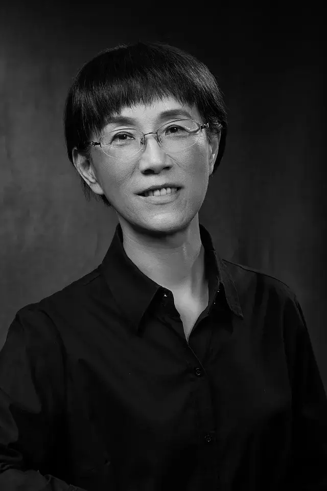 零售行业传奇人物厉玲告诉你答案!