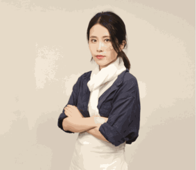 这个手机竟开了个国际人大趴,还让办公室小野现场做创意美食?
