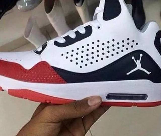 款式多样的假鞋可能是你球鞋生涯的开端,但未必是会是你的终点