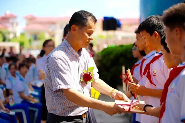 中山华附:潮起岐江千帆竞 夹岸桃李无限春