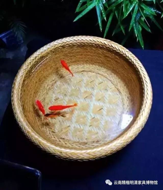 竹编大师在太平手把手教学,深受居民喜爱!