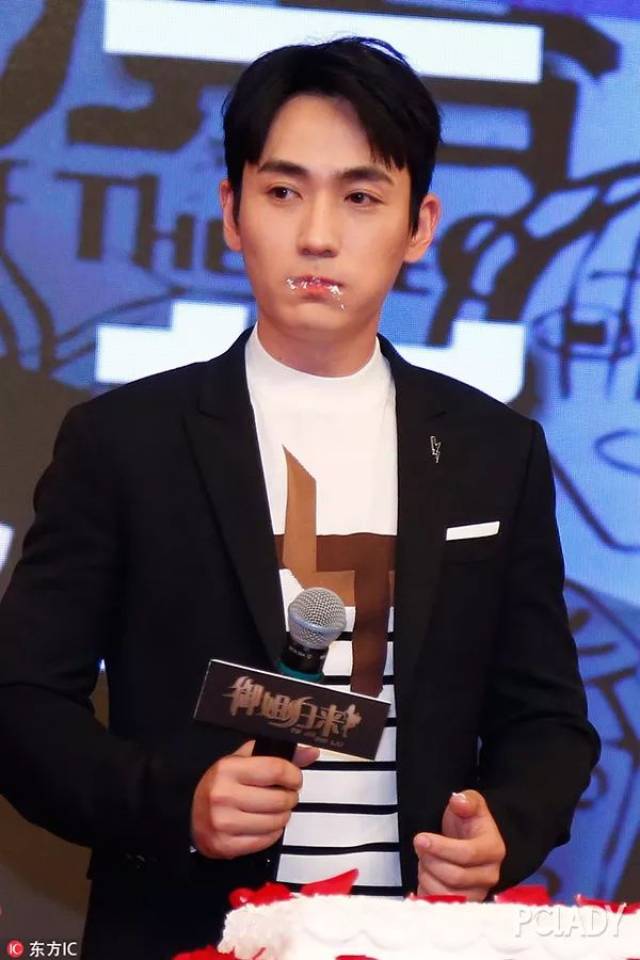 镇魂女孩告诉你,朱一龙的美人攻有多仙