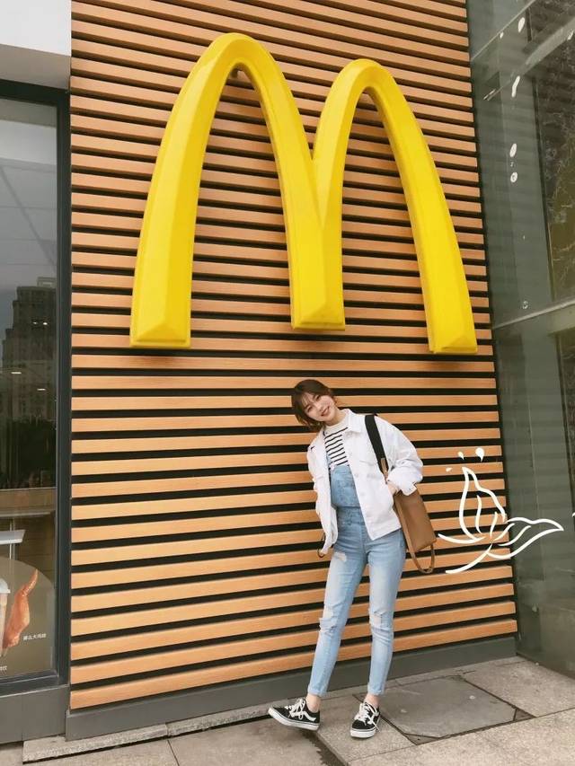 网红脸PK范冰冰竟然赢了?什么骚操作?