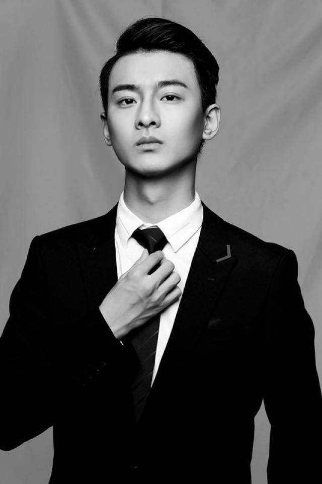 实力小生王泽轩进组《你好,对方辩友》 化身辩论高手引关注_手机搜狐