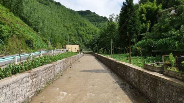 绿塘乡丰产一村河堤治理项目建成完工!