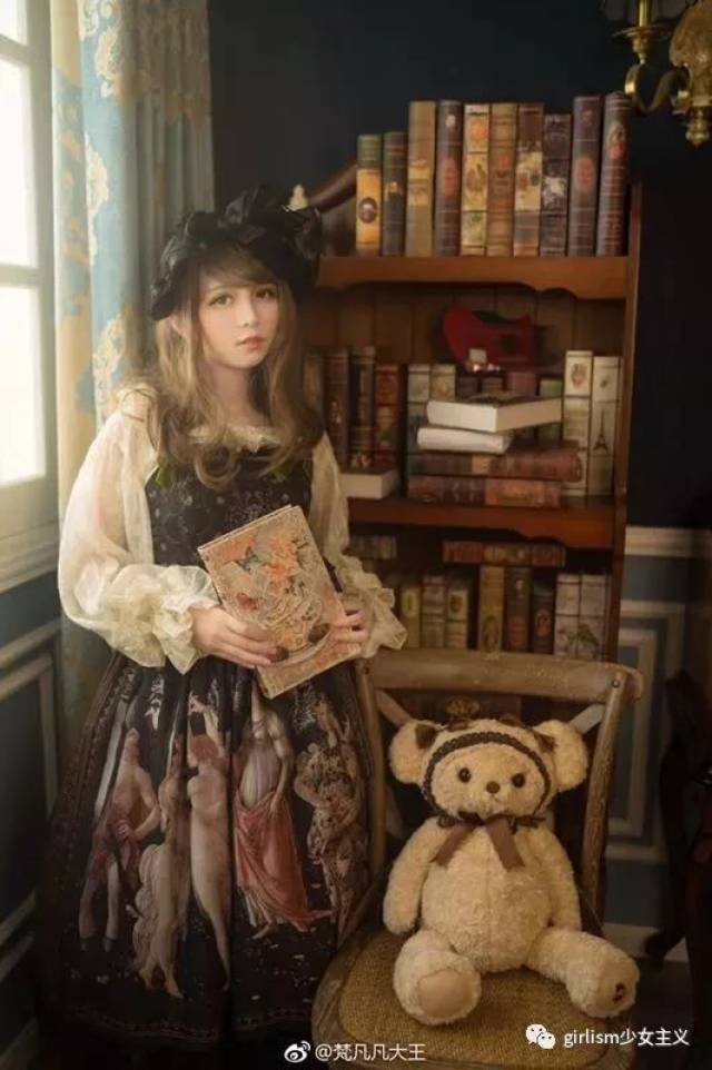 读者投稿英俊基佬装lolita中的小王子