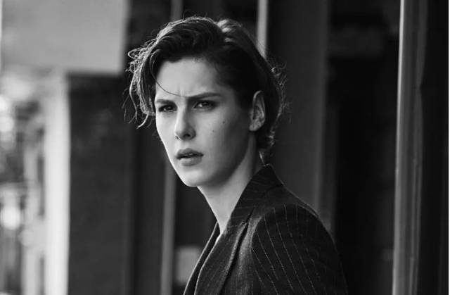 尼卡奖影后 依琳娜·戈尔巴乔娃饰劳拉