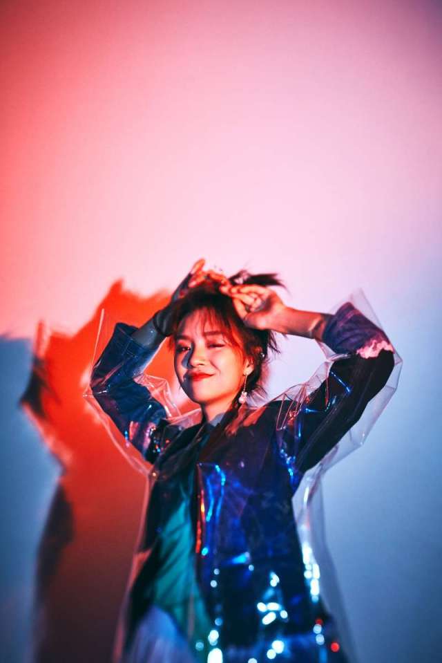 张婉清推出全新单曲《向我》鼓励大家活出真情实感