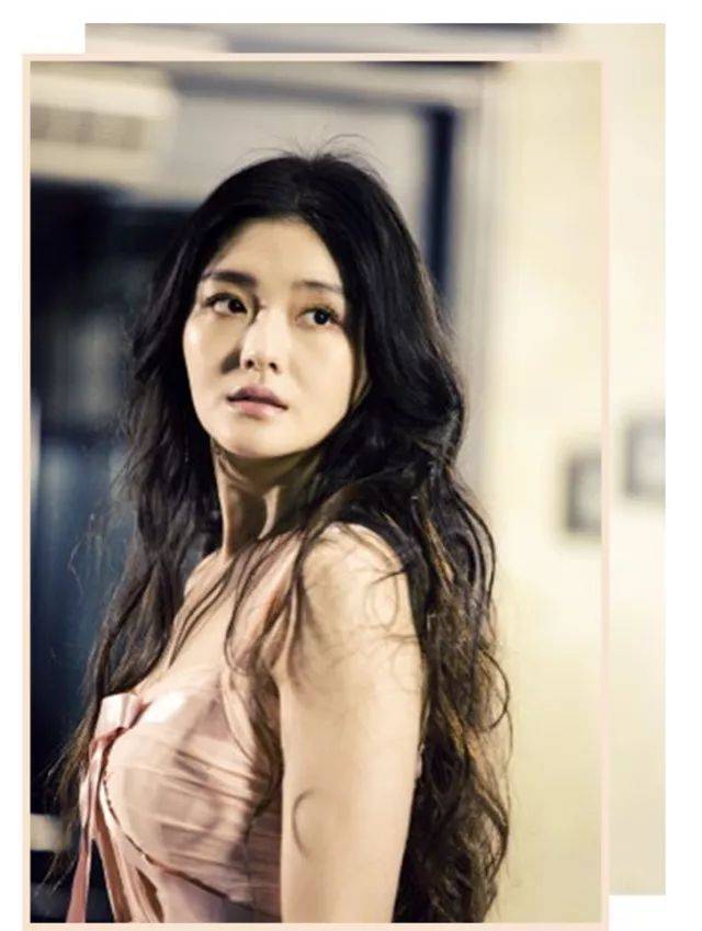 《泡沫之夏》又翻拍,张雪迎和大s谁的妆容更尹夏沫?