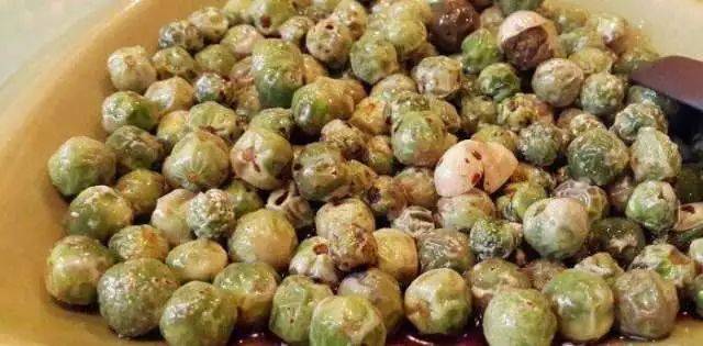 简单油炸一下撒一把盐就是一味美食.