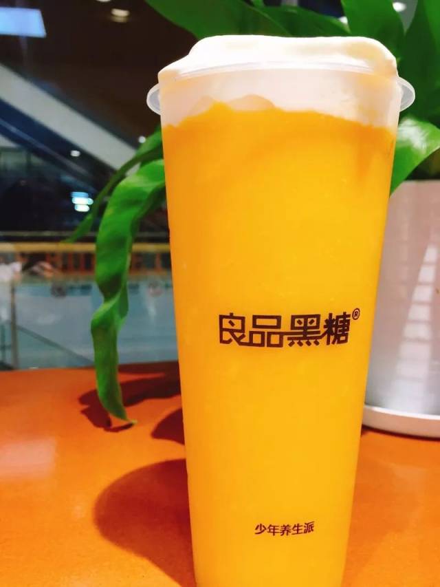 看到粉红色就会想起元气少女 这款玫荔优格果漾跟想象中的一样 甜美