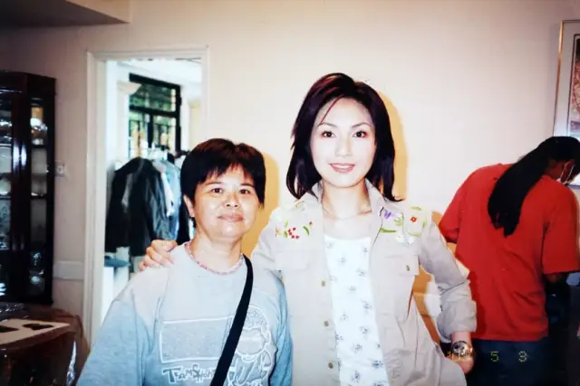 一辈子端茶送水的莲姐,68岁却拿了金像奖