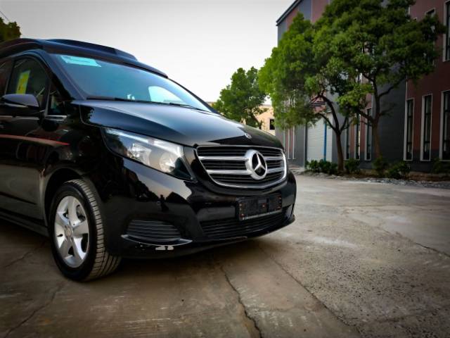 am房车奔驰250商务四座 135万元