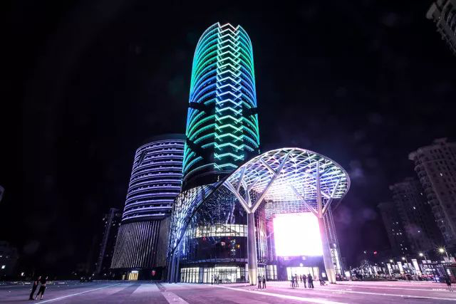 时尚航母扬帆起航 濮院时尚中心打造"不一样"时尚生态圈