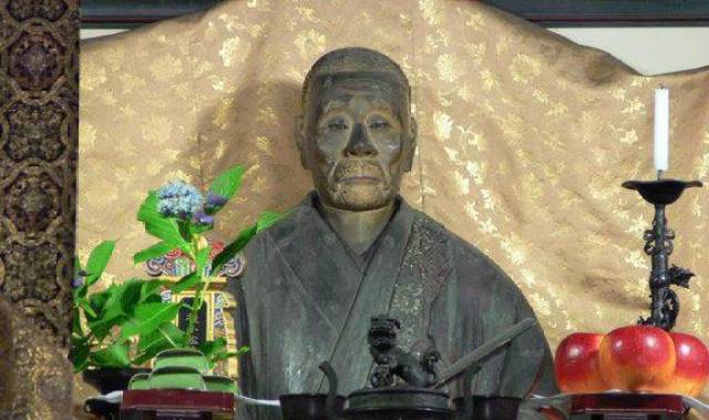 一休哥没想到你竟是这样的人云雨不断方能真正参禅