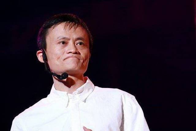 同是顾客第一,阿里巴巴和金夫人婚纱摄影的价