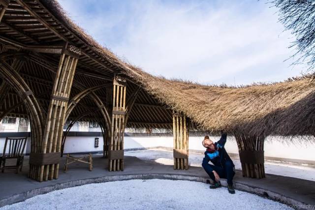清华大三建筑生在安吉搭了一座竹茶亭,可以同时看世界杯和星星!