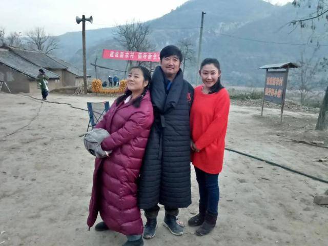 由沈航执导,王茜华担任制片人兼主演,李翠翠,于震等实力派演员倾力