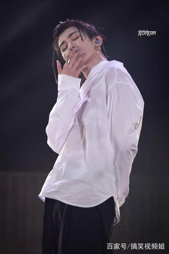 蔡徐坤猛料八卦大曝光,蔡徐坤小时候原来长这