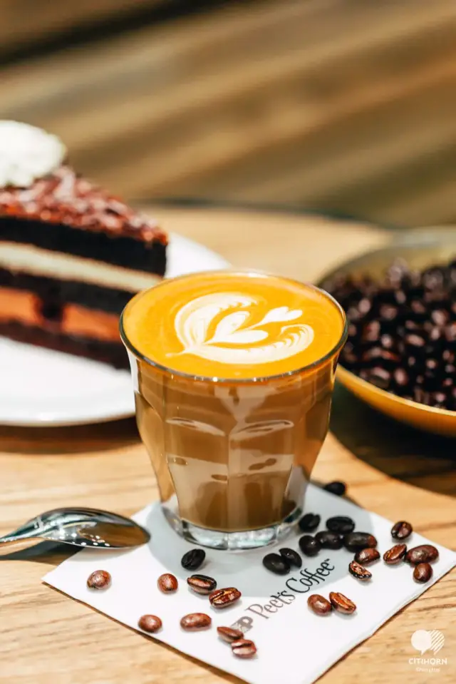 静安嘉里peets coffee盛大开幕,绿色加州花园,喝一杯走心的咖啡