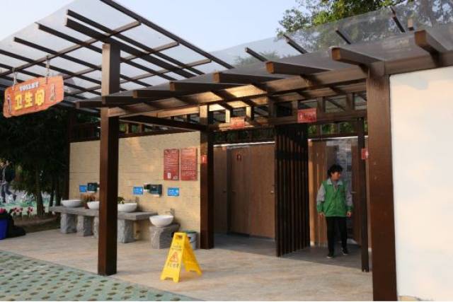 你的农场可能缺少这样的厕所!_手机搜狐网