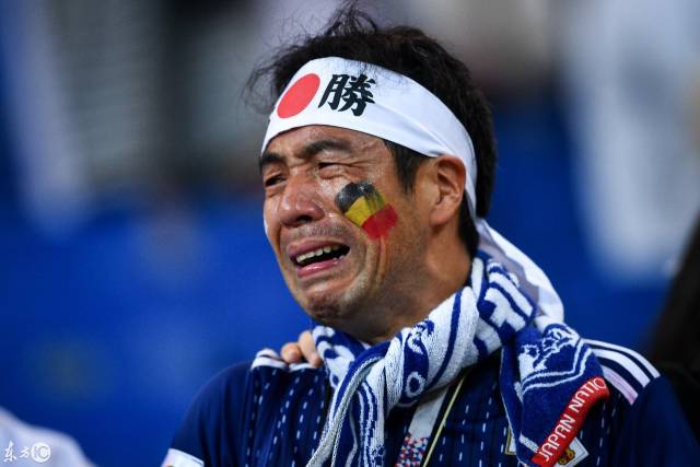 世界杯日本悲壮出局,球迷嚎啕大哭