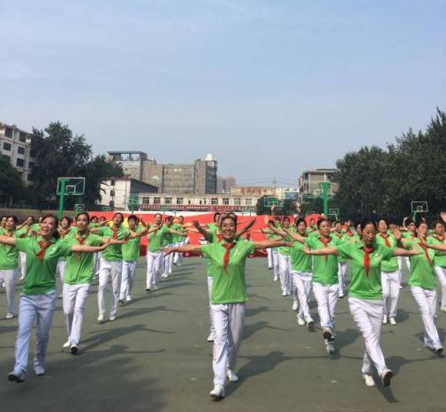 【每日资讯】健康中国,一起舞吧中国广场舞公益行