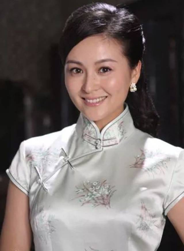 穿旗袍,看明星之:戴娇倩