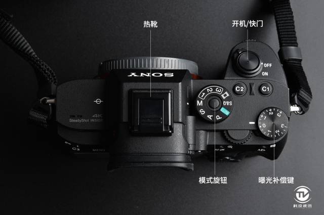 完美搭配 索尼f60rm闪光灯 a7rm3套机外观评测