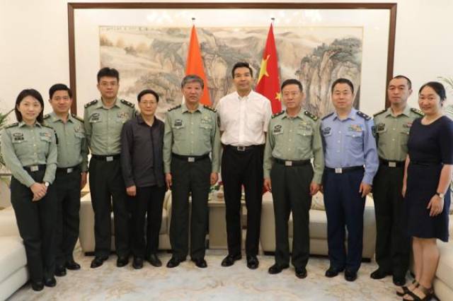 驻印度大使罗照辉会见刘小午中将率领的西部战区边防代表团