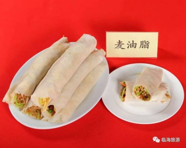 要做麦油脂,最重要的一步大概是摊麦油脂皮 一张薄薄的面皮,身负重任