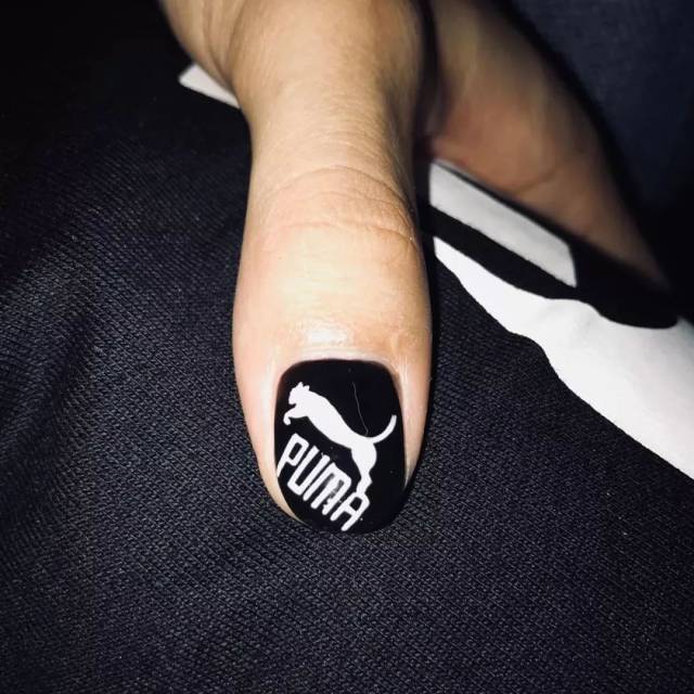 可口百事VS彪马耐克,logo美甲两大门派你站哪