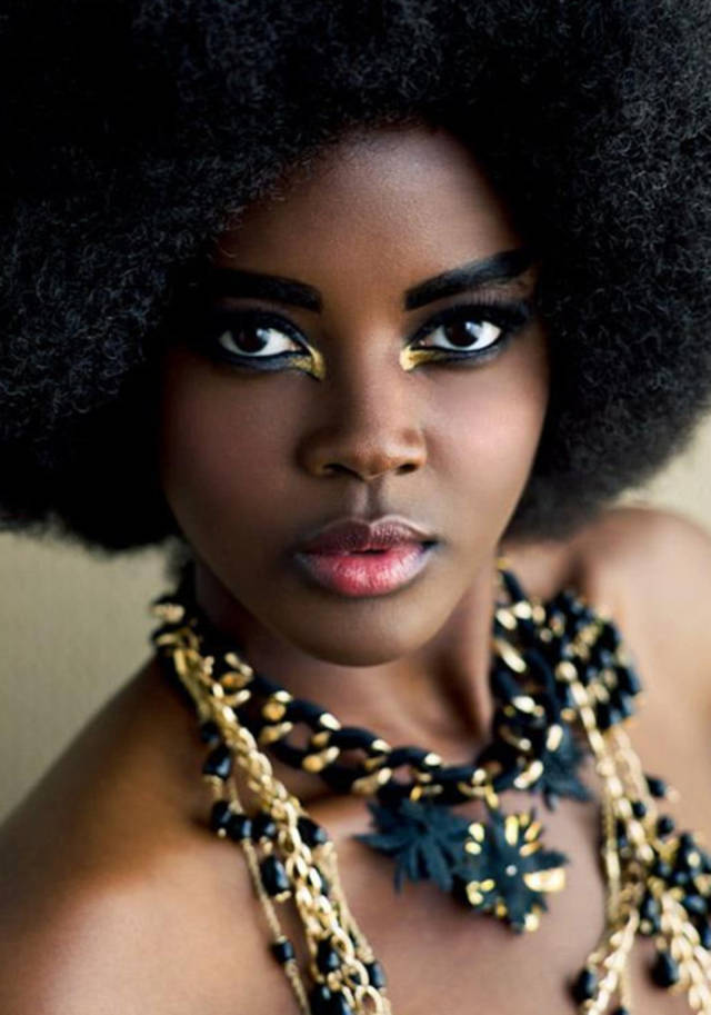 全世界最美丽的黑人女子一网打尽(图0