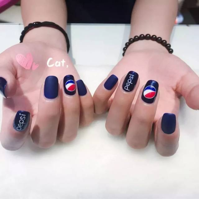 可口百事VS彪马耐克,logo美甲两大门派你站哪