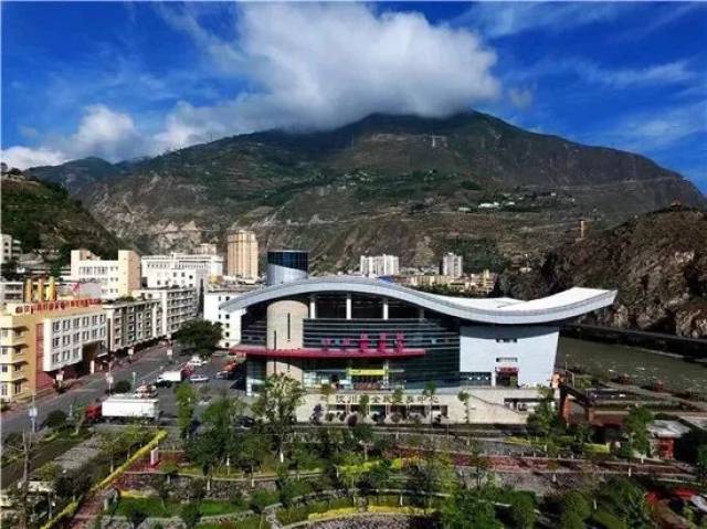 运动康养 | 汶川体育馆2018年暑期青少年免费体育兴趣班火热开班,赶紧