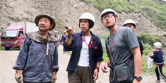 国家一级演员,巴蜀笑星,巴登老师参与电影《大路朝天》的拍摄