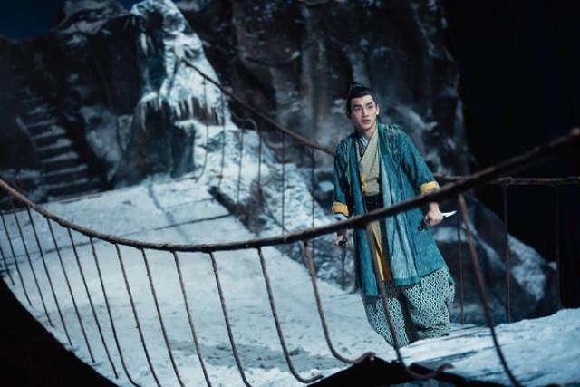 蒋龙《扶摇》化身"女装大佬" 真实身份引网友猜测_手机搜狐网