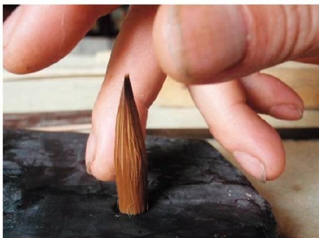 做一支毛笔120多道工序!24张笔头制作图,告诉你纯毛毛笔长这样