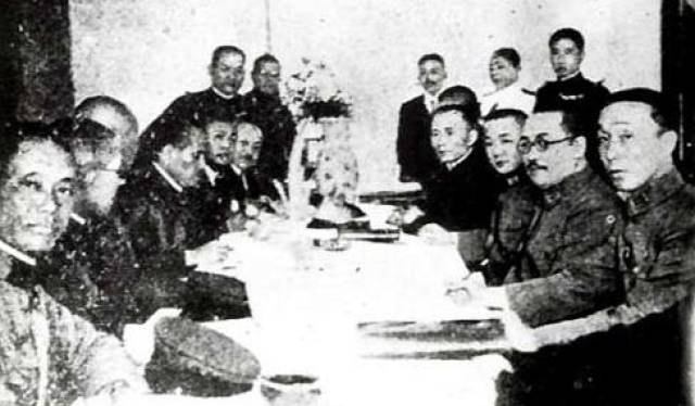 蒋介石签订卖国条约《何梅协定》何香凝