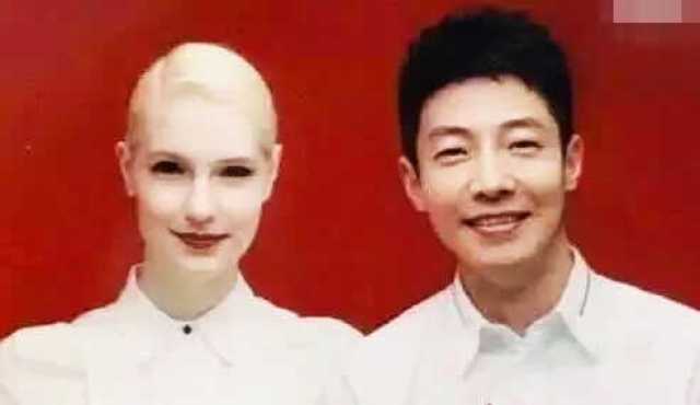 明星的结婚证件照,杨颖的很搞笑,陈晓的很甜蜜