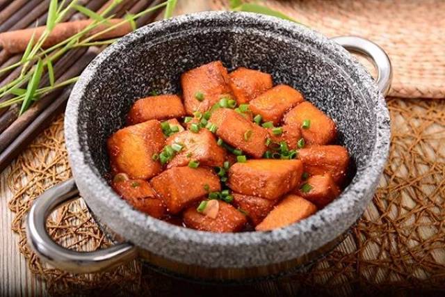 石锅鱼籽豆腐